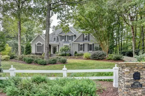 5490 Overbend Trl, Suwanee, GA 30024