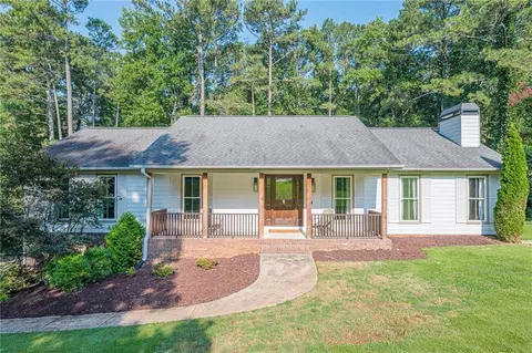 126 Junaluska Dr, Woodstock, GA 30188