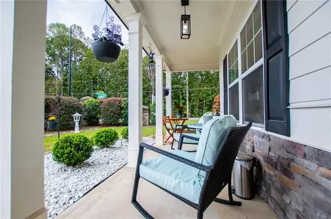 11 Benson Meadows Dr, Dallas, GA 30157