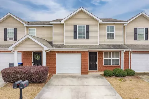 453 Tara Commons Cir, Loganville, GA 30052