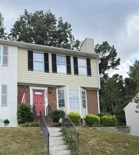 1686 Grist Mill Dr, Marietta, GA 30062