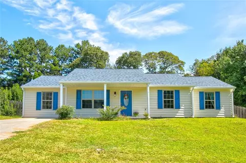 352 Meadow Trace Dr, Auburn, GA 30011