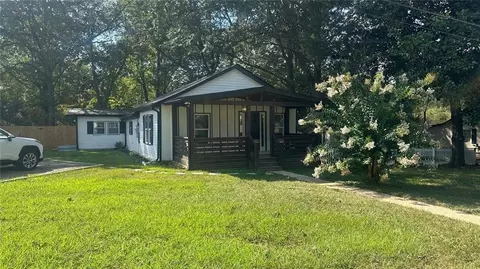 102 Oak St, Summerville, GA 30747