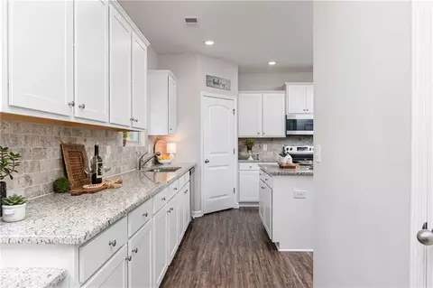 738 Stable View Loop, Dallas, GA 30132 photo 6