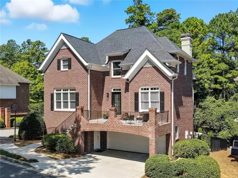 1154 Fairway Gdns NE, Atlanta, GA 30319