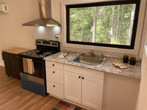 Kitchen - 37 Hawk Ct, Toccoa, GA 30577 photo 1 of 2