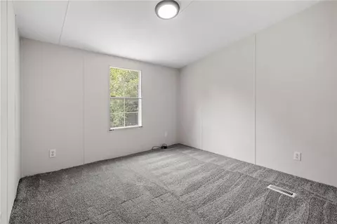 Bedroom - 4250 Scott Brown Rd SE, Fairmount, GA 30139 photo 3 of 4