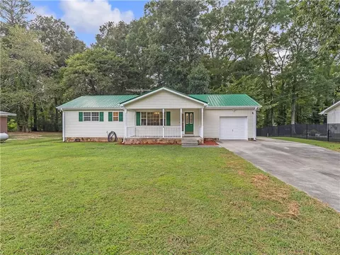 119 Deer Park Ln, Calhoun, GA 30701
