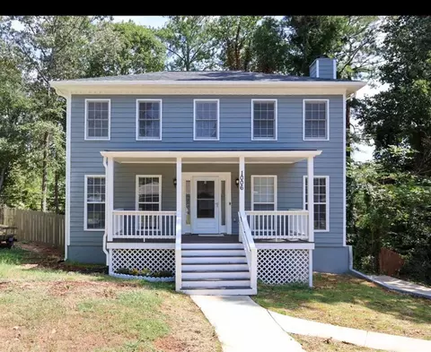 1006 Bass Ct, Lawrenceville, GA 30043