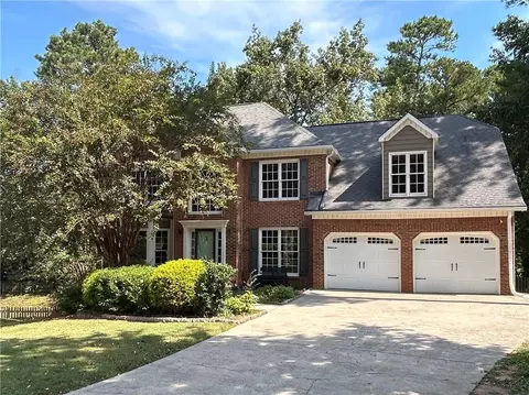 5882 Grandview Ct NW, Acworth, GA 30101