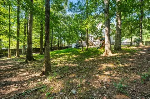 35 Boones Ridge Dr, Acworth, GA 30102