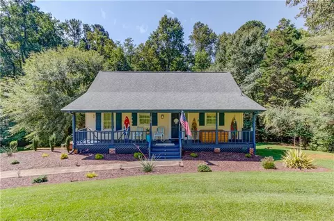 3574 Thompson Bnd, Gainesville, GA 30506