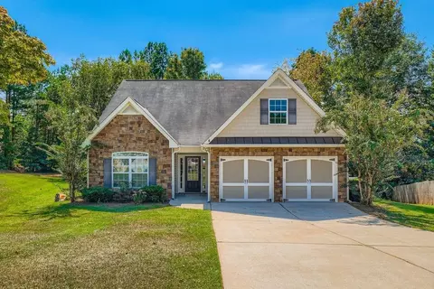 621 Savannah Dr, Villa Rica, GA 30180