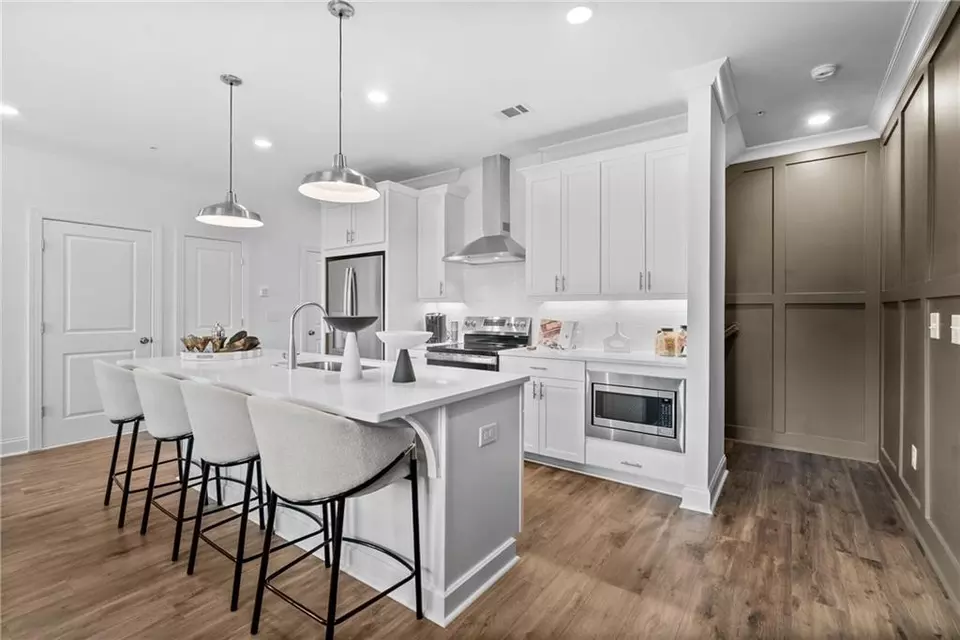 Kitchen - 518 Sawnee Village Blvd #D57, Cumming, GA 30040 photo 2 of 5