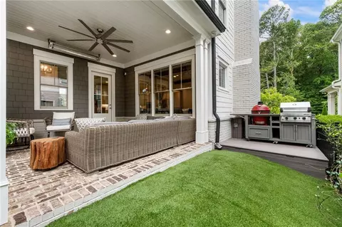 Exterior - 3505 Keswick Dr, Chamblee, GA 30341 photo 11 of 15