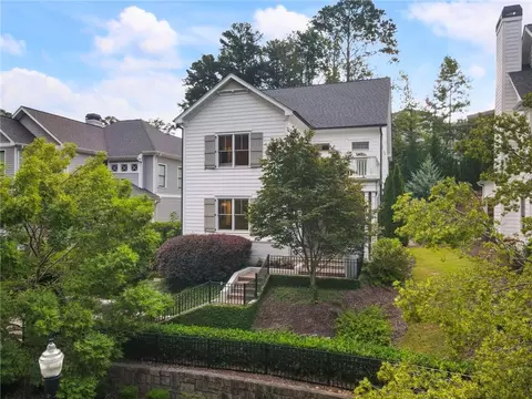 3505 Keswick Dr, Chamblee, GA 30341