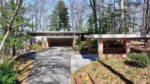 110 Stewart Dr, Atlanta, GA 30342