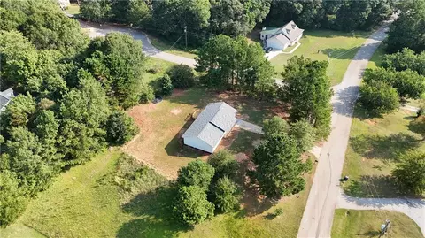 View/Area - 417 Phillips Dr NW, Monroe, GA 30656 photo 2 of 5
