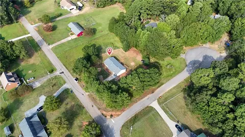 View/Area - 417 Phillips Dr NW, Monroe, GA 30656 photo 4 of 5