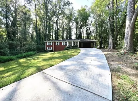 1555 Thunderwood Ln SW, Mableton, GA 30126
