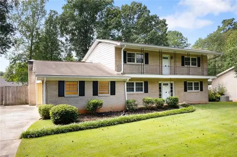253 Angla Dr, Smyrna, GA 30082