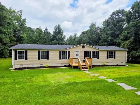52 Floyd Rd, Forsyth, GA 31029