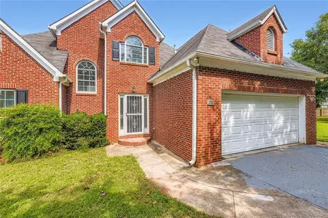 605 Keaton Ct, Mcdonough, GA 30253