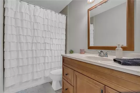 Bath - 101 Elberta St, Mcdonough, GA 30253 photo 6 of 6