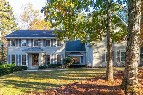 2743 Chimney Springs Dr, Marietta, GA 30062