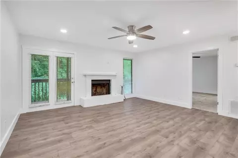 206 Tuxworth Cir, Decatur, GA 30033