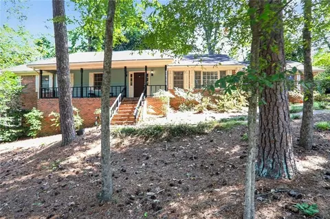 2817 Thornridge Dr, Atlanta, GA 30340