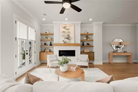 195 Briscoe Way, Alpharetta, GA 30009