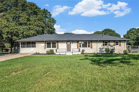 67 Wayne Cir, Hartwell, GA 30643