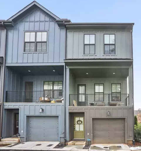 200 Chestnut Cir, Atlanta, GA 30342