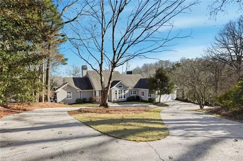 951 E Lake Dr, Gainesville, GA 30506