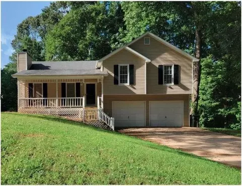 274 Peach Crossing Dr, Dallas, GA 30132