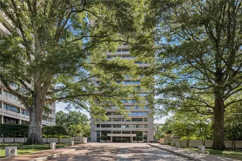2575 Peachtree Rd NE #5G, Atlanta, GA 30305
