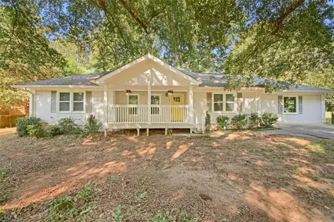 45 Riverbend Dr, Covington, GA 30014