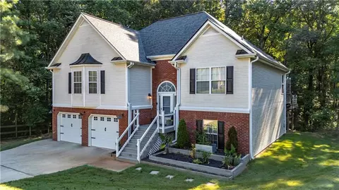 40 Legend Creek Chase, Douglasville, GA 30134