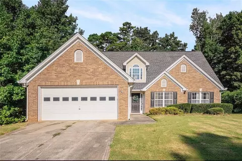 830 Dunagan Forest Dr, Lawrenceville, GA 30045