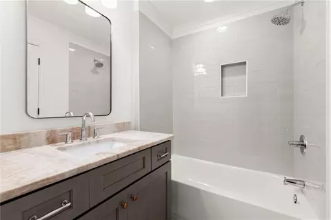 Bath - 13268 Bethany Rd, Milton, GA 30009 photo 4 of 7