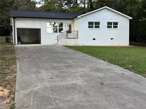 232 Lovebridge Dr SE, Calhoun, GA 30701