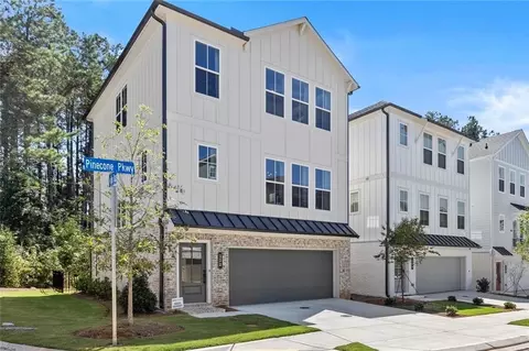 122 Pinecone Pkwy, Alpharetta, GA 30022