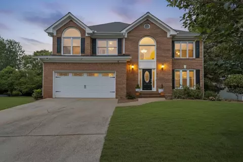 5922 Terrace Lake Pt, Flowery Branch, GA 30542