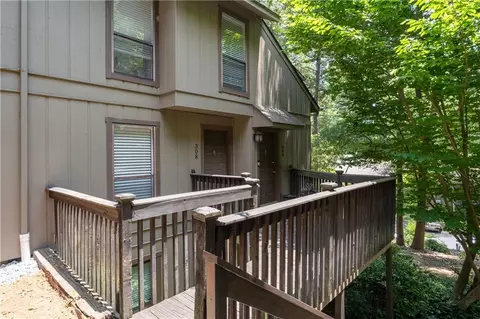 308 Cumberland Ct SE, Smyrna, GA 30080