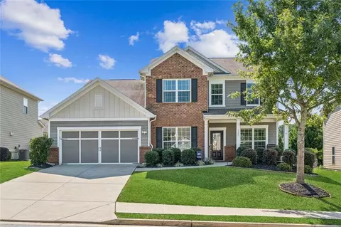 711 Woodbridge Dr, Woodstock, GA 30188
