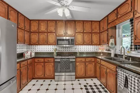 862 New Hope Dr, Hampton, GA 30228 photo 11