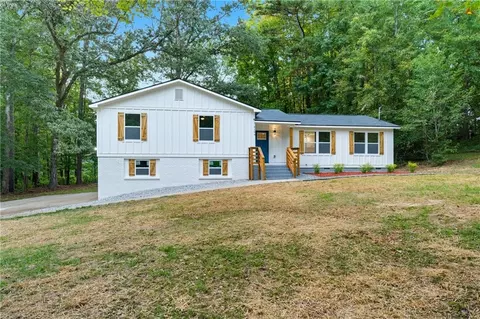 2194 Chestnut Pl, Lithia Springs, GA 30122