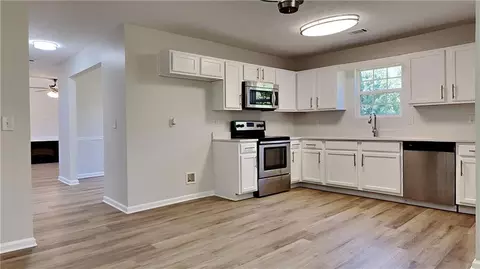 Kitchen - 10961 Big Sky Dr, Hampton, GA 30228 photo 1 of 2