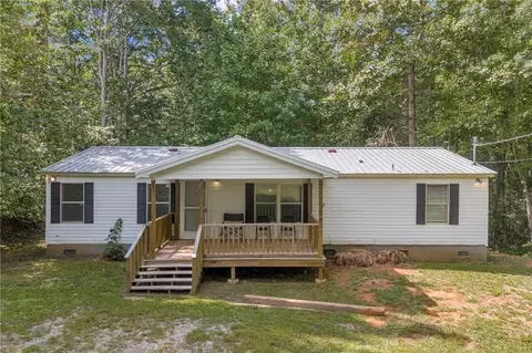 135 April Trce, Dawsonville, GA 30534